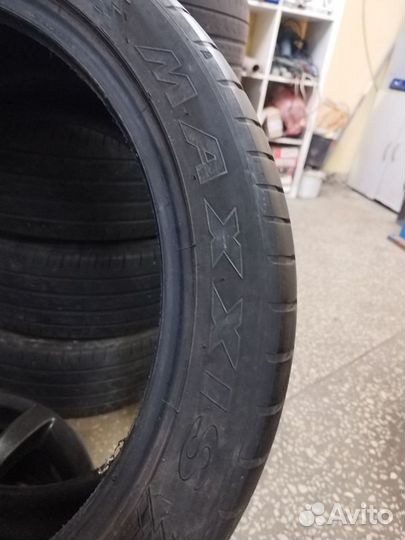 Maxxis Victra Sport VS5 255/40 R19