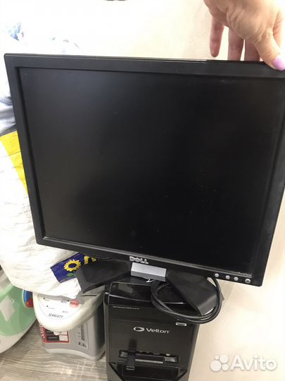 Монитор Dell 17