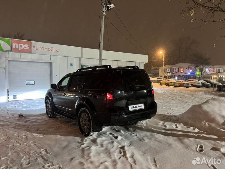 Nissan Pathfinder 2.5 AT, 2011, 126 000 км