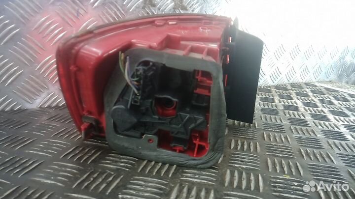Б/У Б/У Фонарь задний правый 5C6945096E VAG