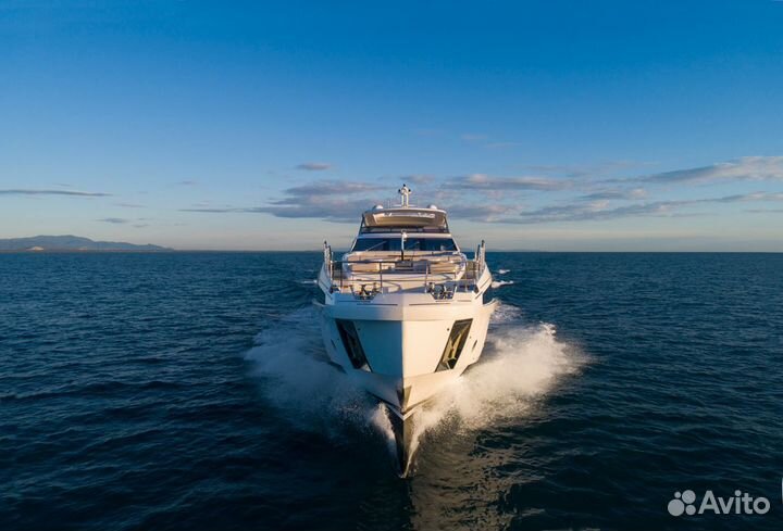 Моторная яхта Azimut Grande 32 Metri, 2025