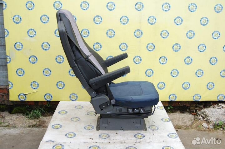 Кресло пассажирское пневматическое 20584573 volvo