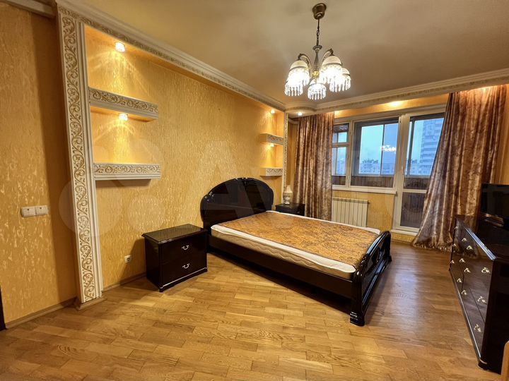 2-к. квартира, 60 м², 17/17 эт.