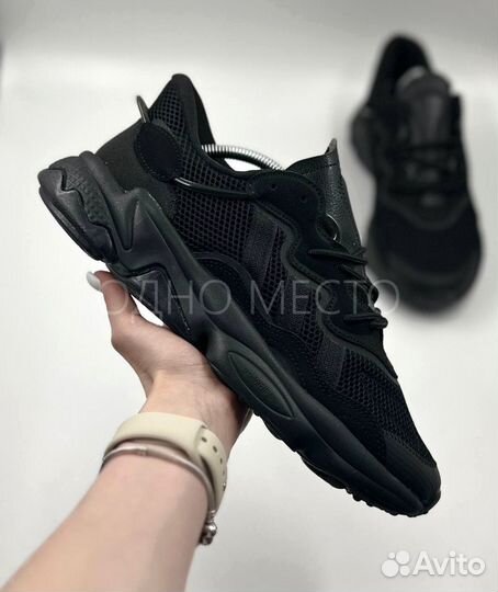 Кроссовки Adidas Ozweego