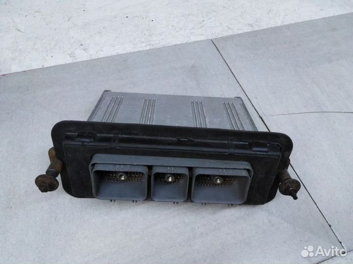 Блок управления двигателем