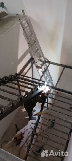 Лестница металлическая каркас
