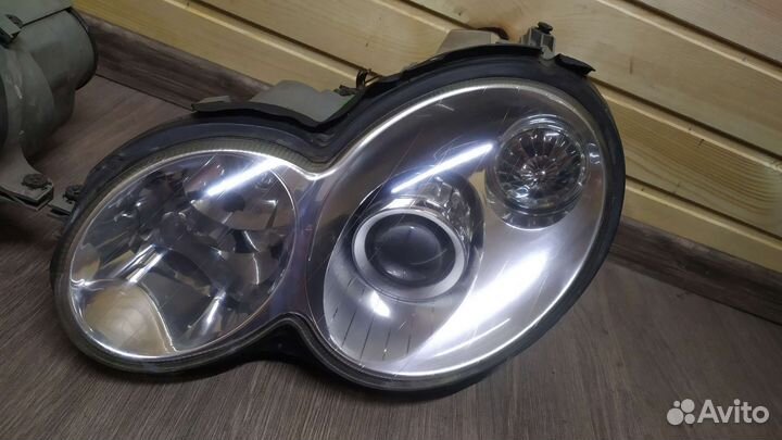Фары биксенон (пара) Mercedes w203 купе