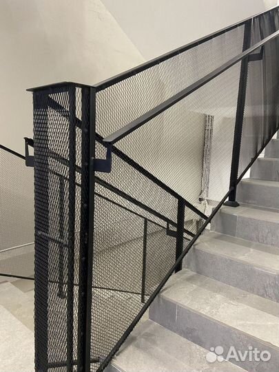 Изготовление металлических лестниц, перил