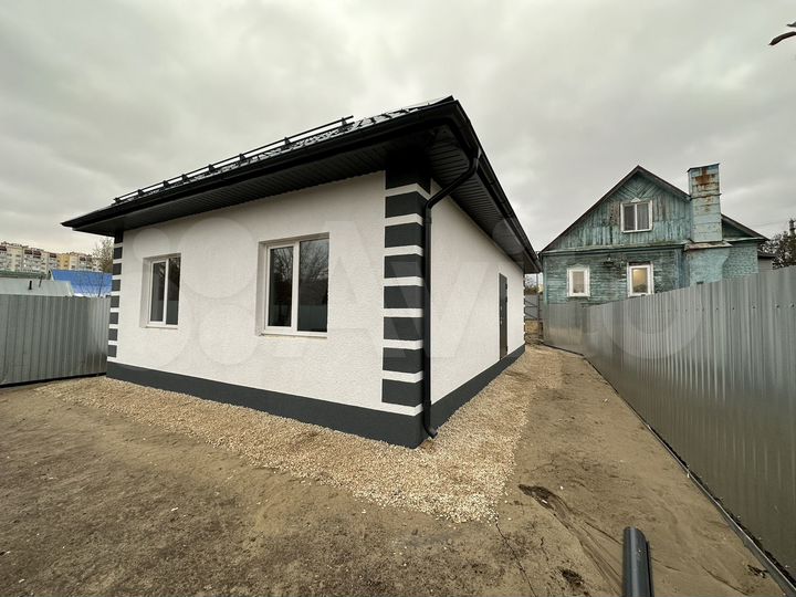 Дом 63 м² на участке 3 сот.