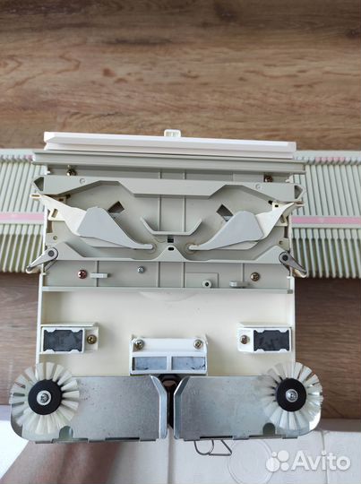 Вязальная машина Silver reed LK-300 4 класс