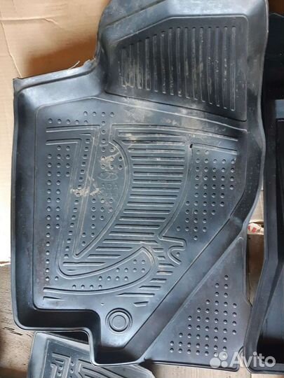 Автомобильные коврики бу резиновые Лада Гранта