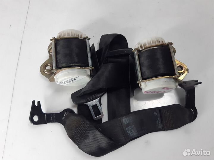 Ремень безопасности задний Volkswagen Golf Plus