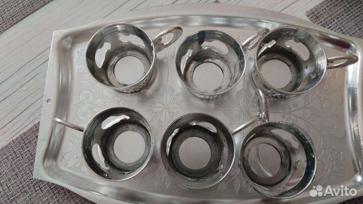 Поднос шестью подстаканниками