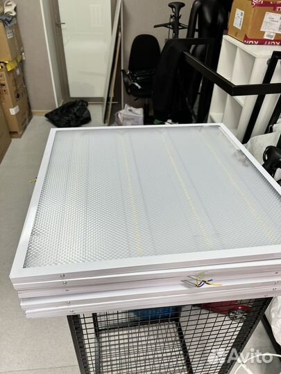 Светильник потолочный Амстронг светодиодный