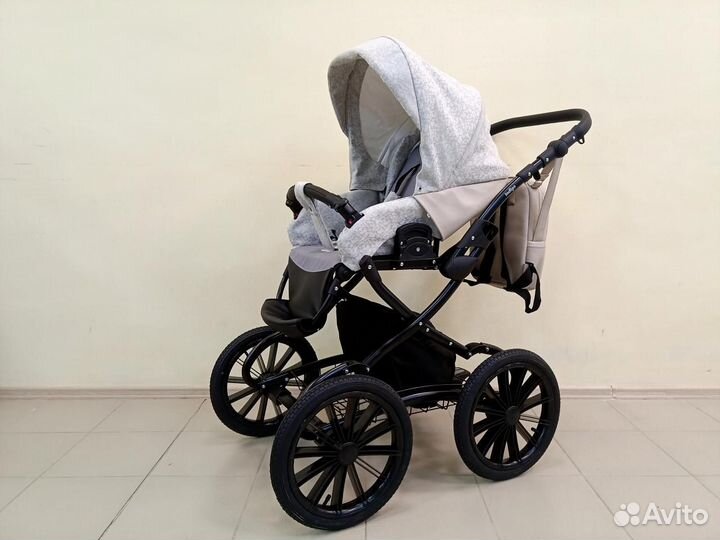 Коляска 2 в 1 Indigo Mio Plus. /Новая
