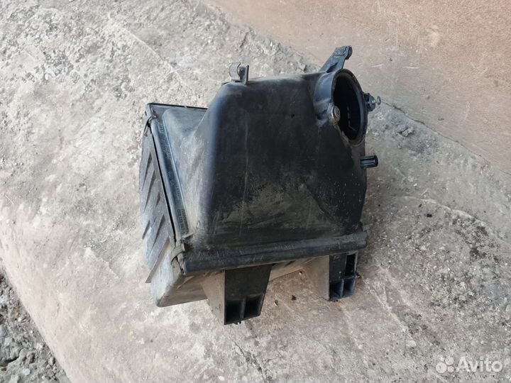 Корпус воздушного фильтра Audi A6 C5