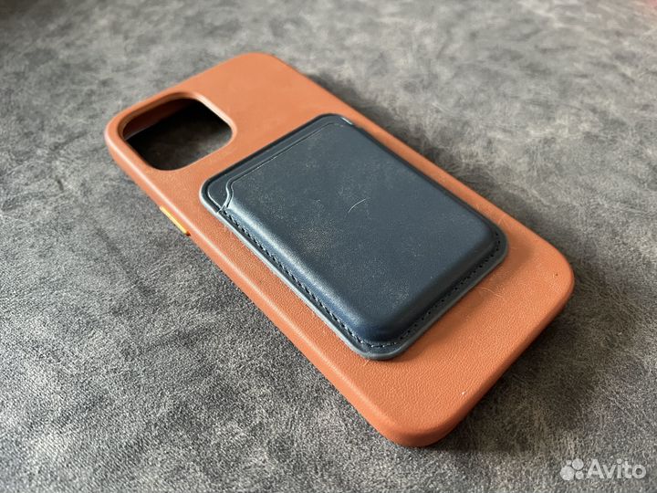 Чехлы iPhone 12 pro / 12 pro max / 13