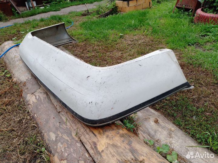 Бампер toyota corolla