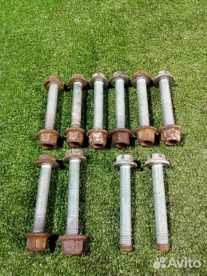 Болт подвески (комплект) задний Audi Tt 8N BAM