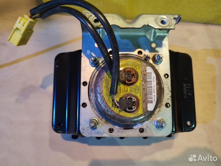 Подушка безопасности в торпеду jeep wk