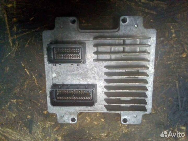 Блок управления двигателем Opel Astra J 1.6 2011