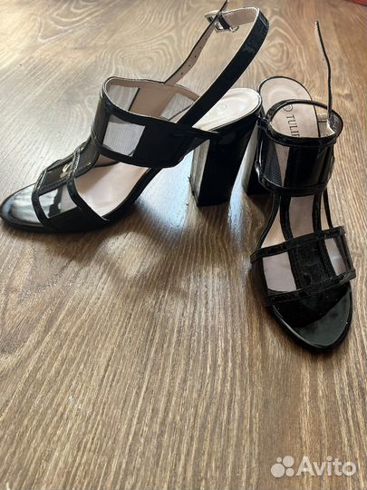 Босоножки женские