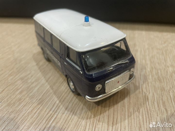 Полицейский машины мира