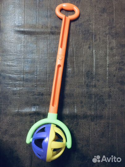 Каталка с ручкой «Шарик»