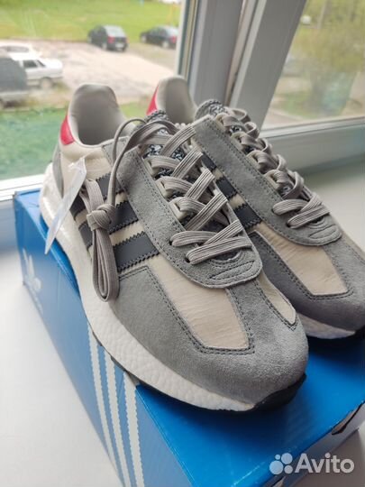 Кроссовки adidas retropy e5