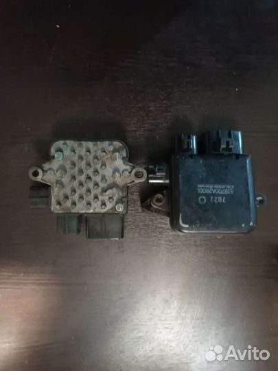 Блок управления вентиляторами Infiniti Ex35 Ex37