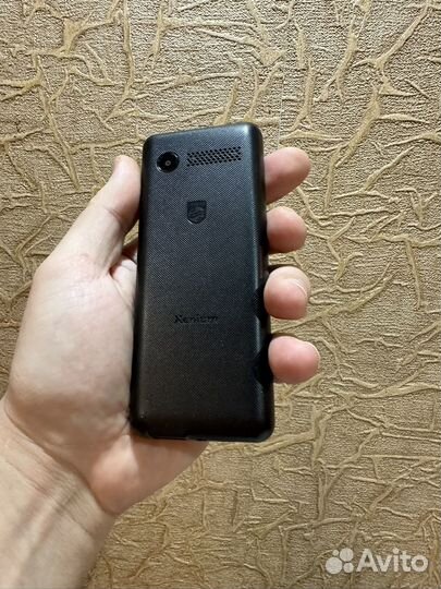 Philips Xenium E185 - Месяц на одном заряде