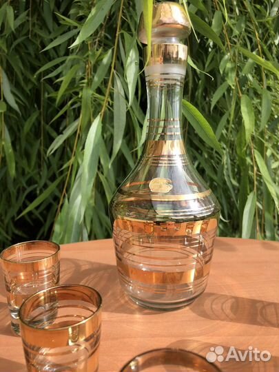 Старинный стеклянный набор для коньяка
