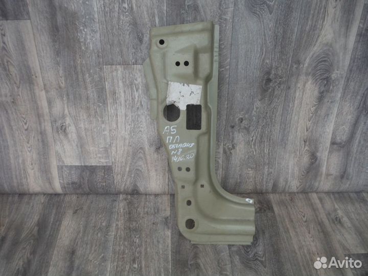 Стойка передняя левая внутренняя skoda Octavia 201