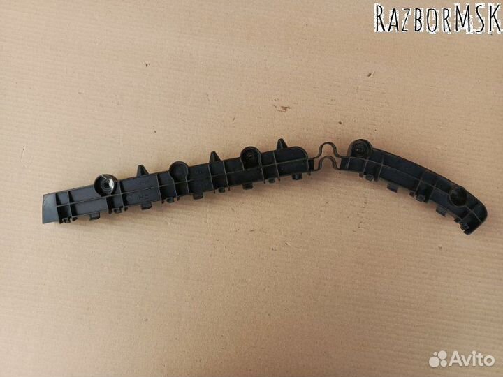 Кронштейн заднего крыла Mitsubishi Outlander 3 GF