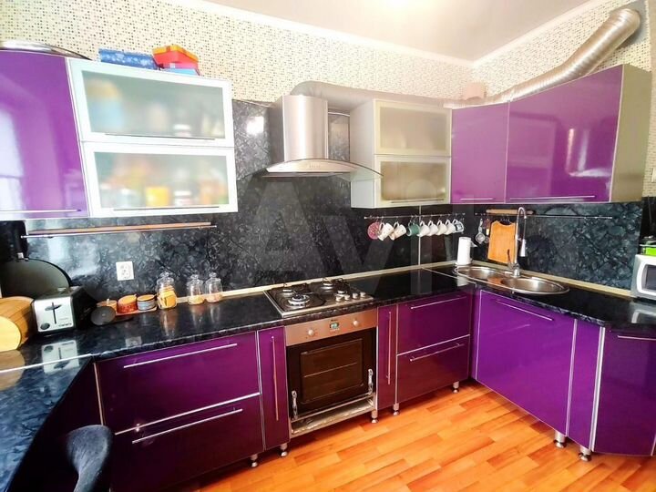 2-к. квартира, 64 м², 6/9 эт.