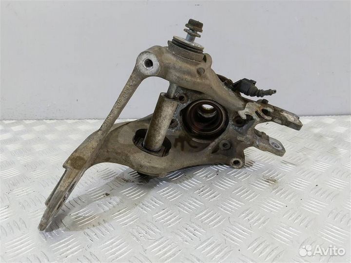 Кулак задний левый Audi A7 4G 8R0505435C