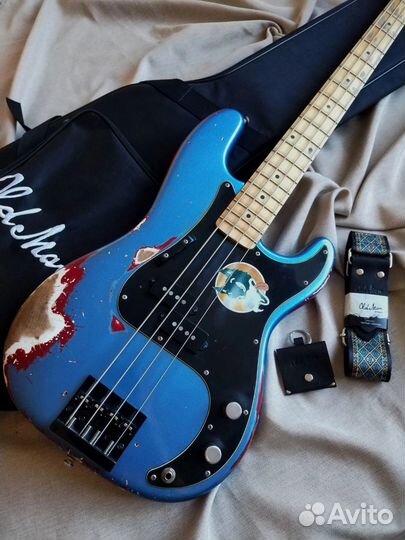 Бас гитара precision bass Old Man Customs