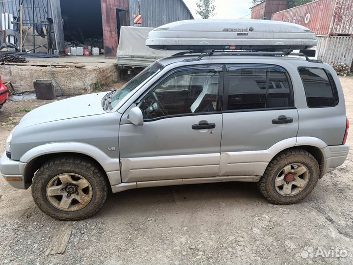 Suzuki Grand Vitara 2.5 AT, 1999, 197 000 км