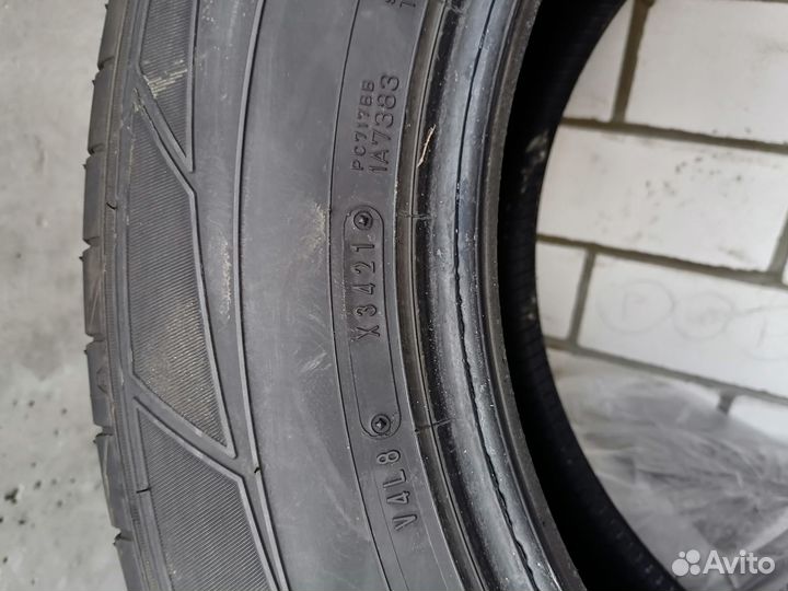 Dunlop SP Sport Maxx 050+ 235/65 R17