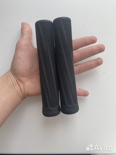 Самокат трюковой с грипсами