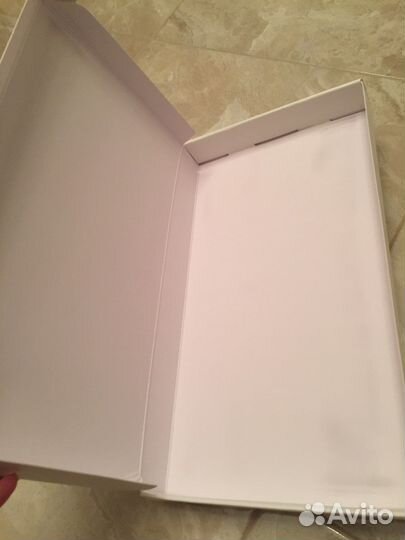 Коробка от чехла dyson