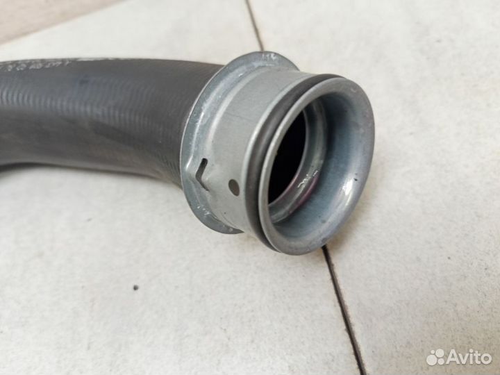 Патрубок системы охлаждения