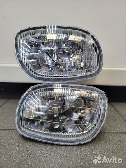 Фары противотуманные Toyota Carina 1996-1998г 2шт