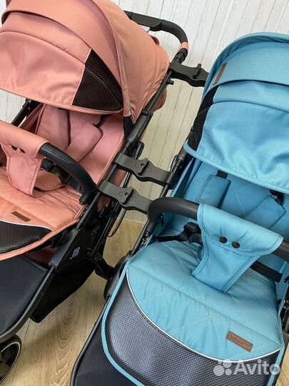 Прогулочная коляска для двойни новая