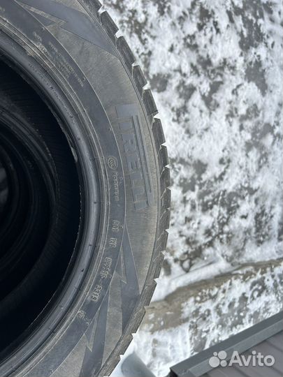 Pirelli Ice Asimmetrico Plus 195/65 R15