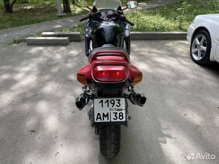 Kawasaki zzr400