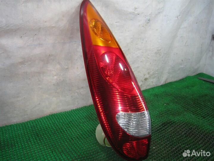 Фонарь задний левый Nissan Almera Tino 2005