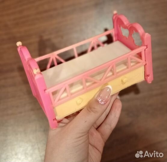 Мебель для кукольного домика