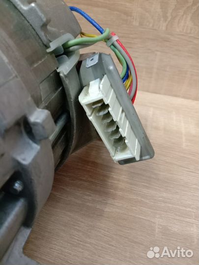 Двигатель стиральной машины Candy 41006952