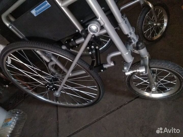 Коляска инвалидная